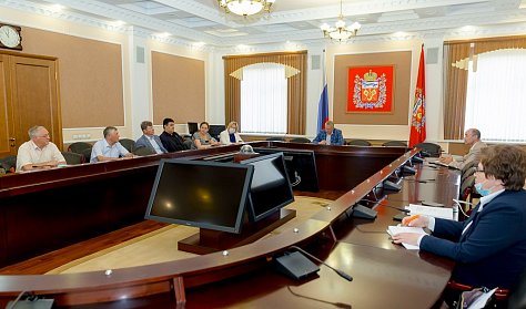 На июньском заседании ЗС рассмотрит отчет губернатора